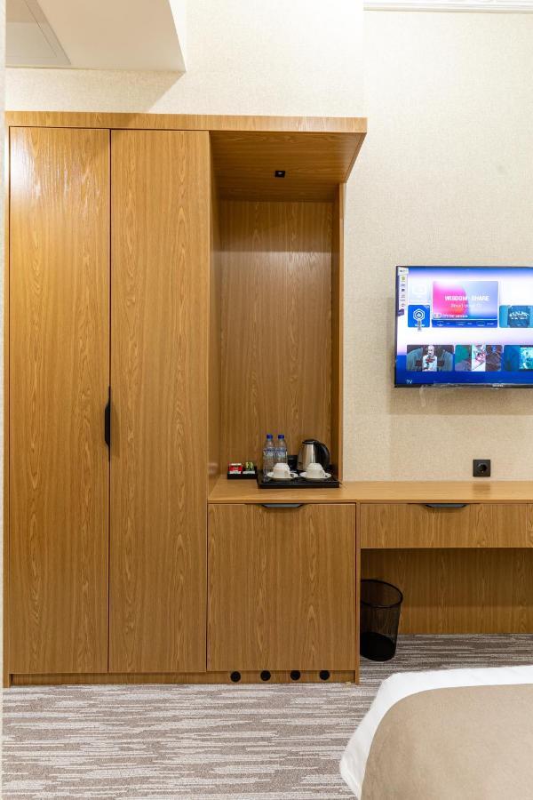 Mirzo Hotel Ташкент Экстерьер фото